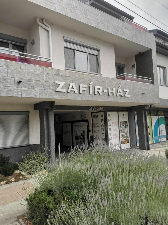 Szabó Lux Apartman Sárvár Exterior foto